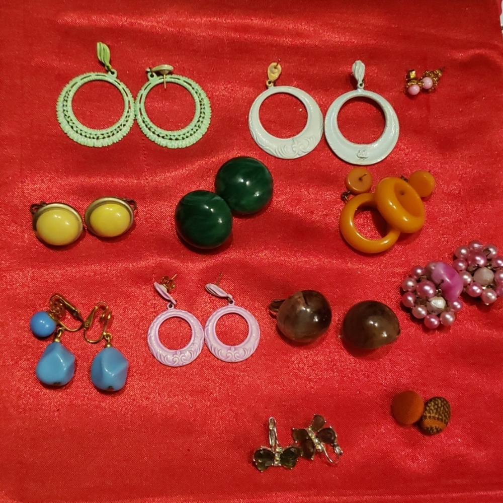 12 pairs vintage earrings